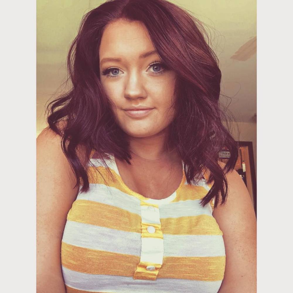 Meet your Posher, Courtney